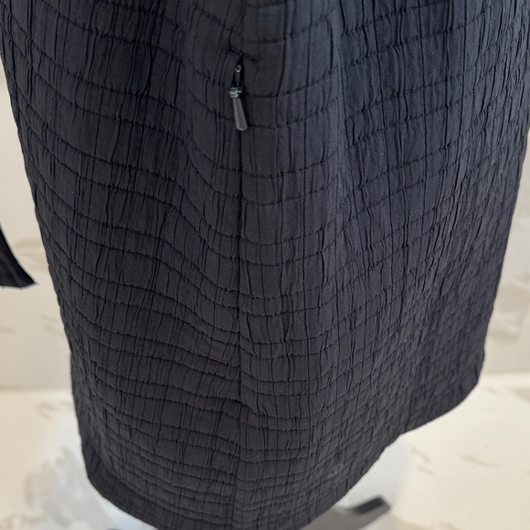 Lululemon Serene Travels Vest Size 12 Black Jacket NYC Style - Picture 7 of 12